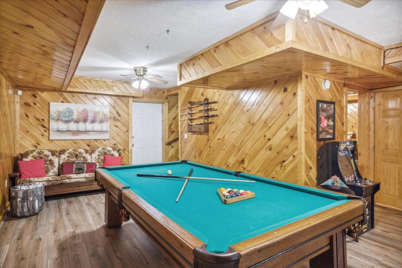 Smokey Max Chalet Sevierville Exterior photo